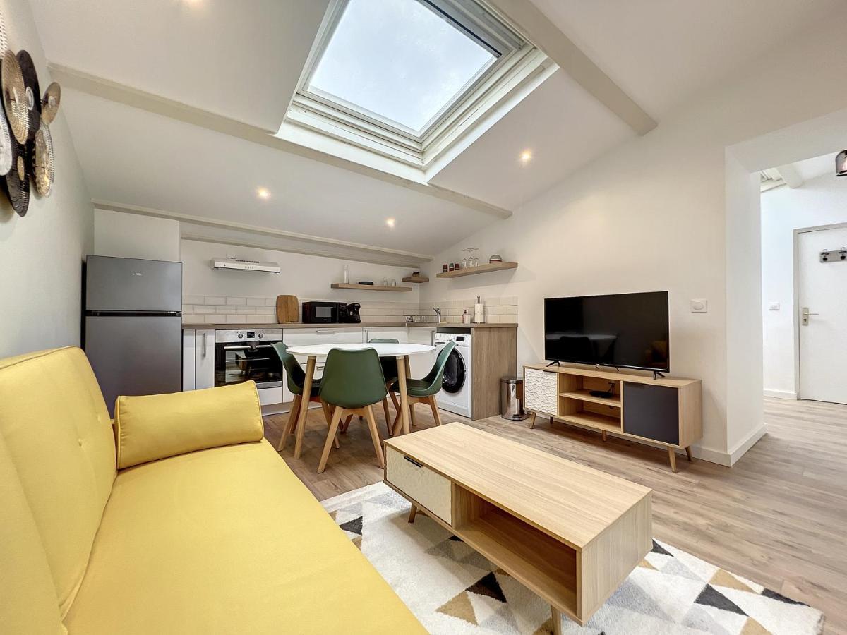 Le Cosy - En Hyper-Centre - Renove Apartment Salon-de-Provence Bagian luar foto