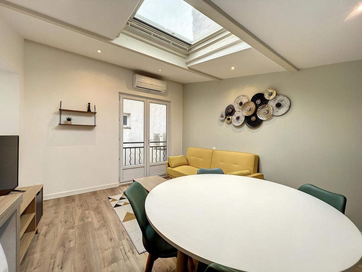 Le Cosy - En Hyper-Centre - Renove Apartment Salon-de-Provence Bagian luar foto